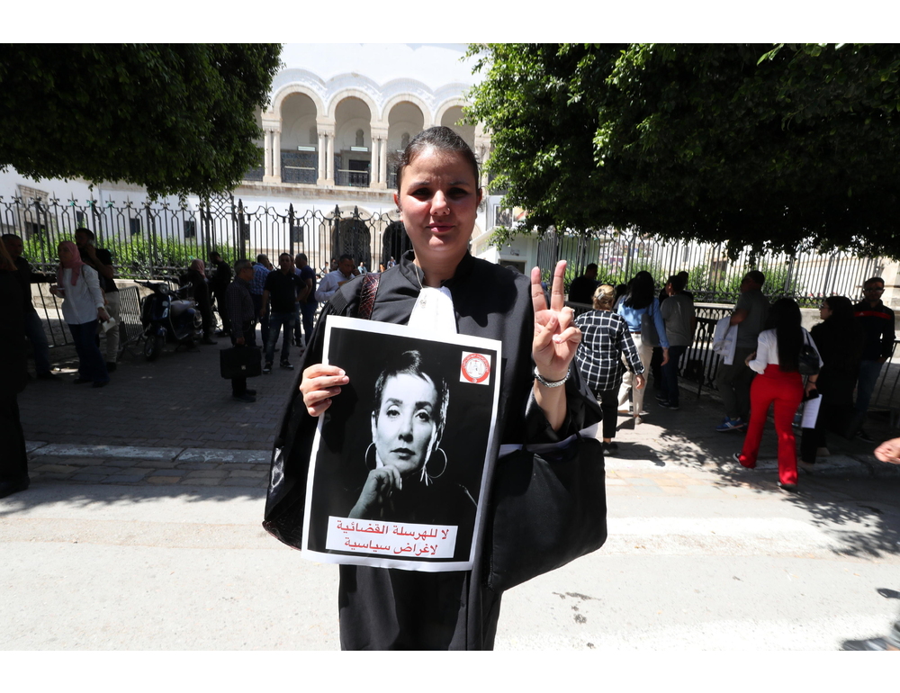 La giornalista tunisina Dahmani condannata ad altri due anni di carcere