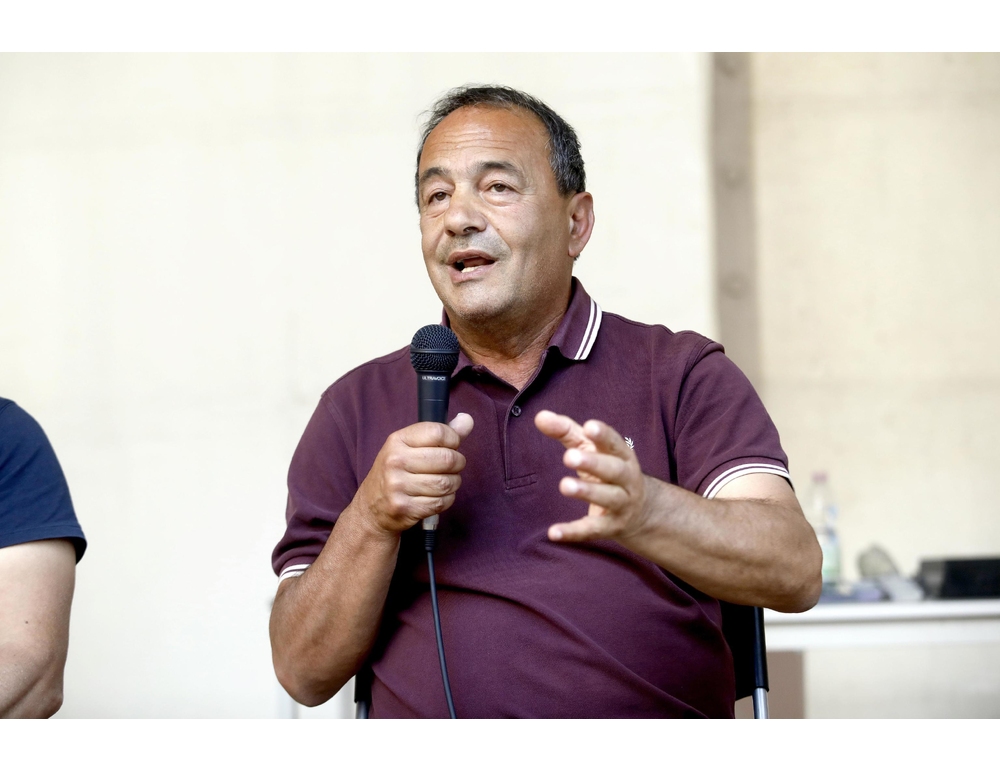 Lucano sospeso dalla Prefettura dalle funzioni di sindaco di Riace