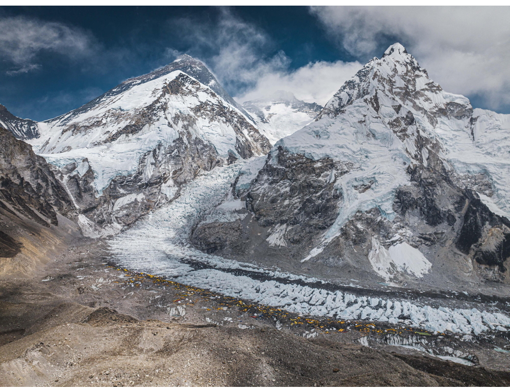 ‘L’uomo dell’Everest’ sulla vetta per la 32esima volta, nuovo record mondiale