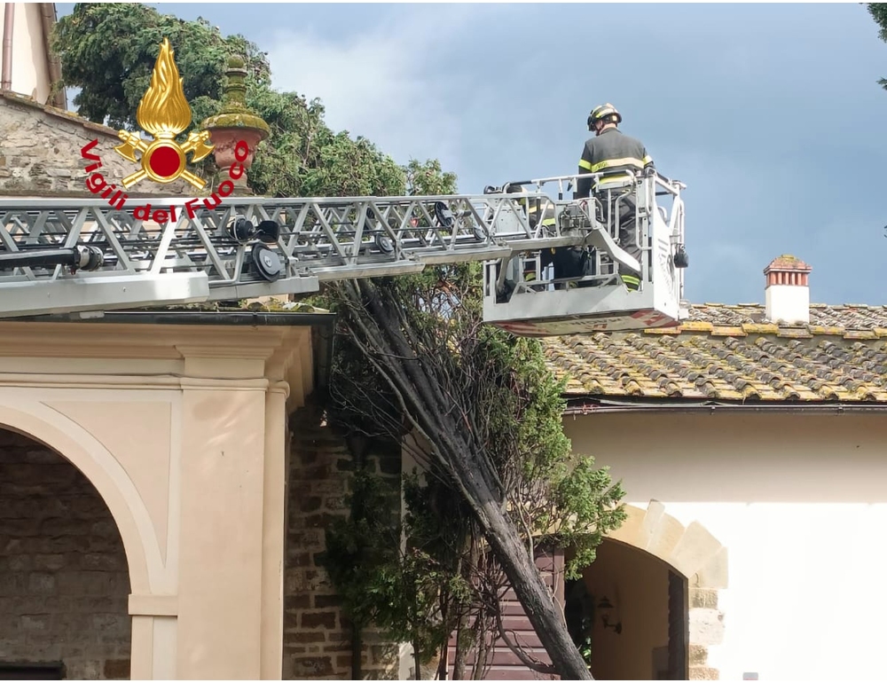 Maltempo: allagamenti e danni a Firenze e sulle sue colline