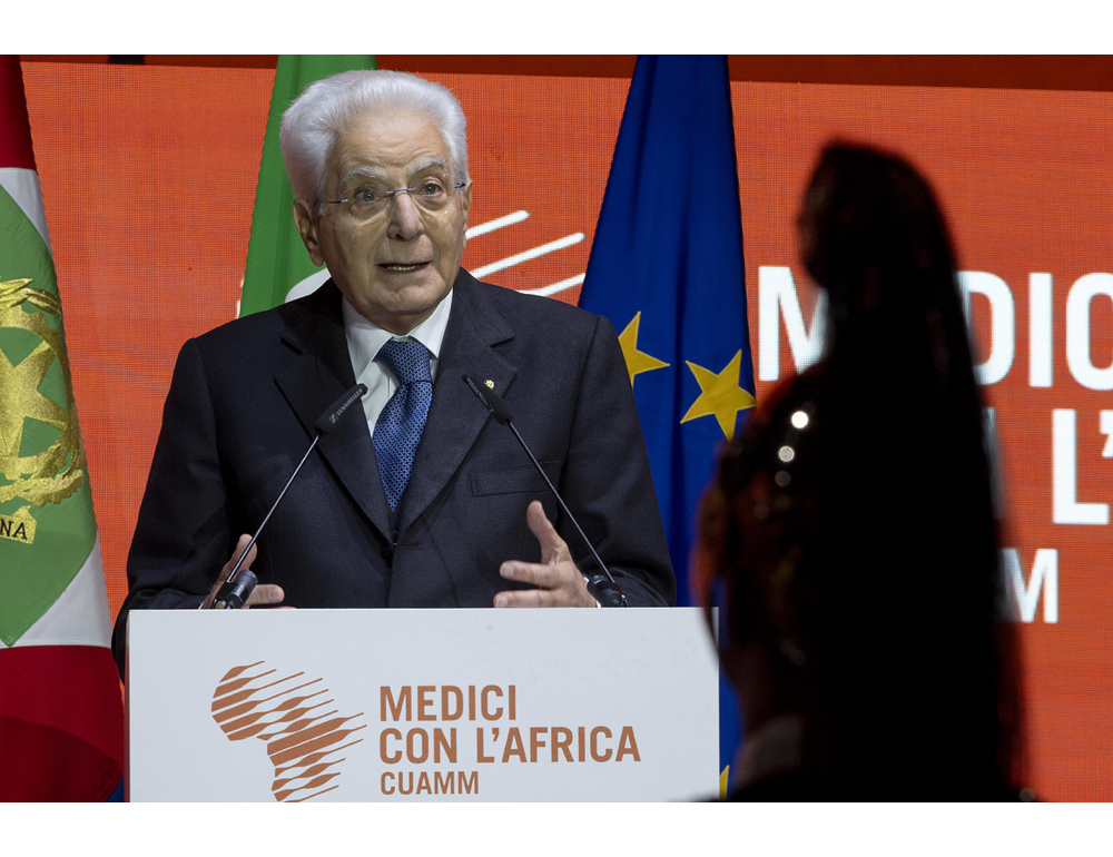 Mattarella ai medici di Modena, grazie per quello che fate
