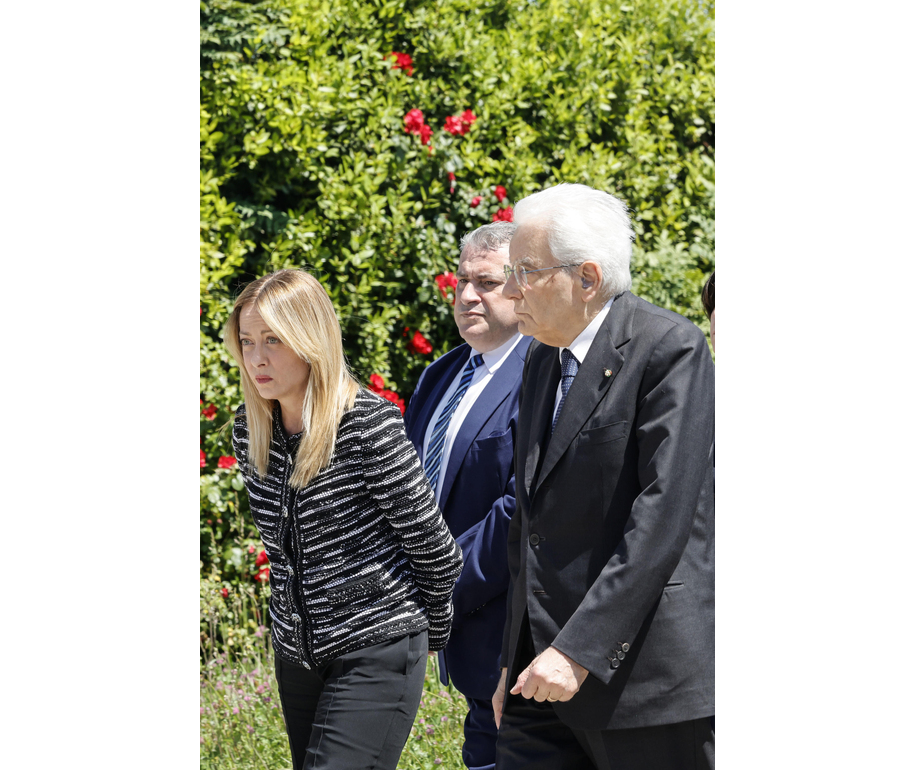 Mattarella e Meloni lasciano l’ospedale Baggiovara di Modena