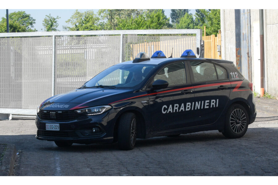 Ditta produce abiti per grandi marchi