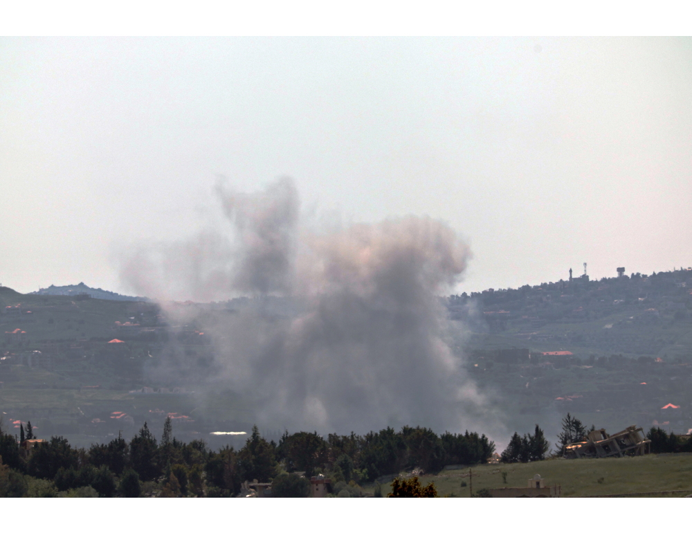 Media, almeno 11 morti in raid sul Libano meridionale e a sud di Beirut