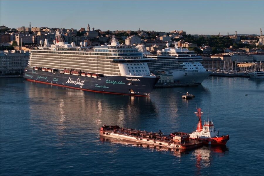 La nave da crociera riprende l'attività. Nelle prossime ore imbarcherà 1600 passeggeri