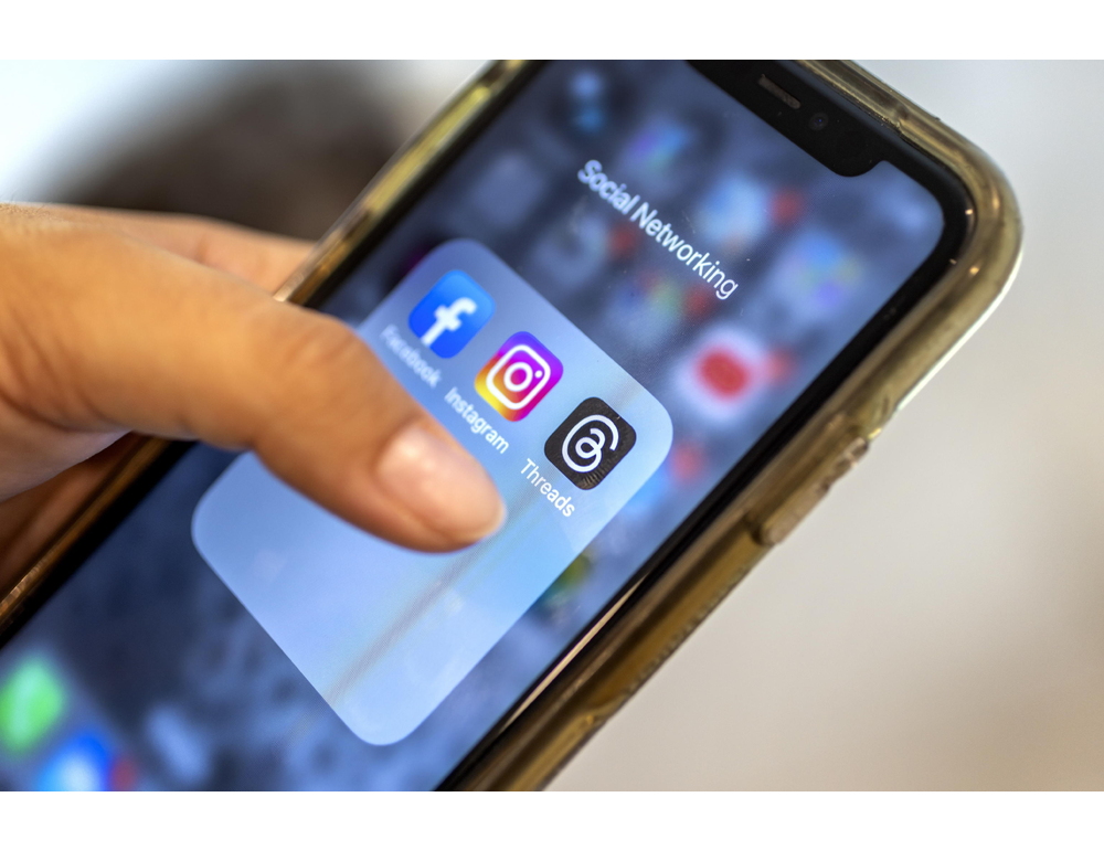 Meta risponde alle pressioni dell’Ue, nuovi strumenti per verificare l’età sui social