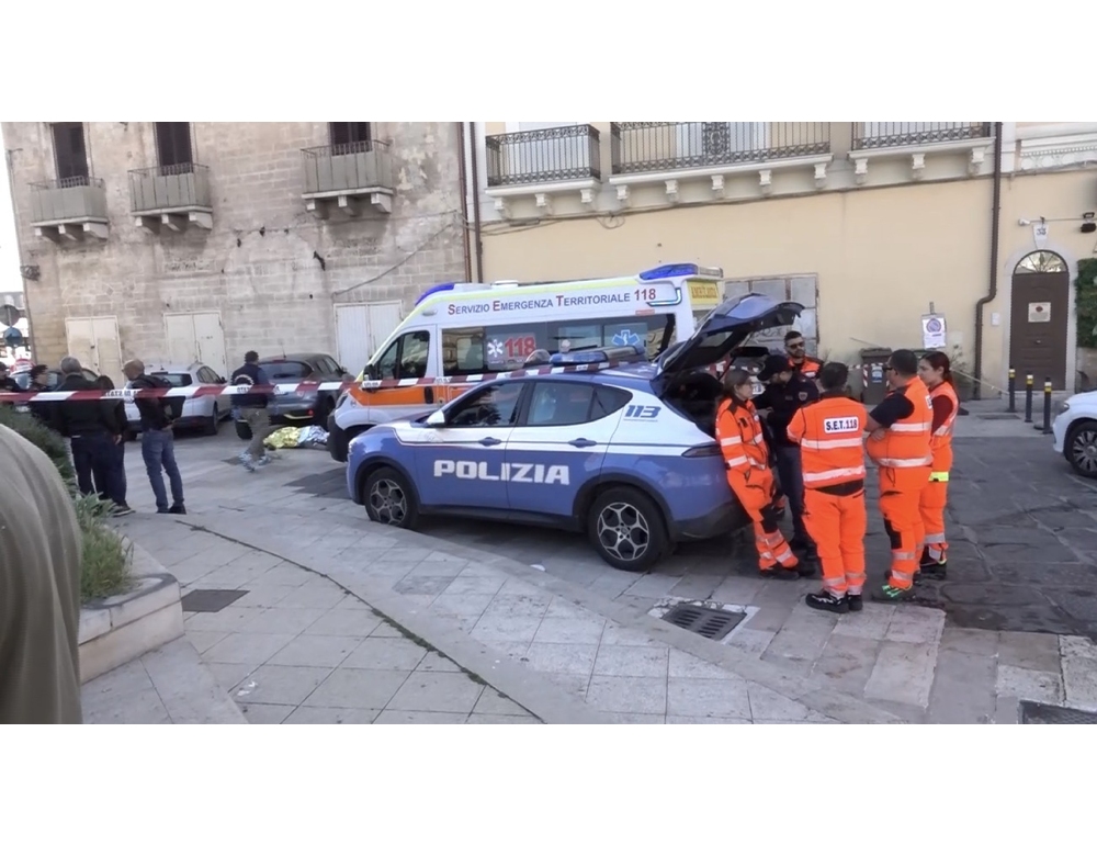 Omicidio a Taranto, vittima aggredita forse dopo discussione in un bar