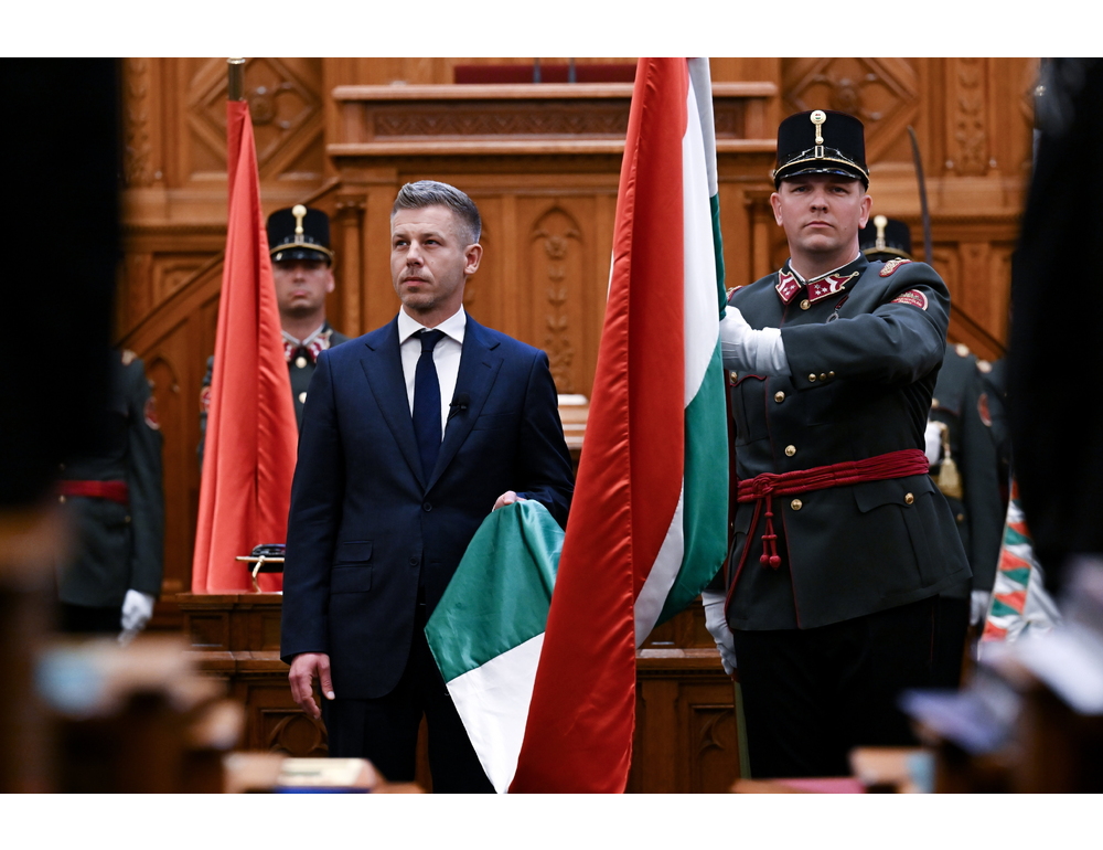 Peter Magyar ha giurato, è il nuovo primo ministro ungherese