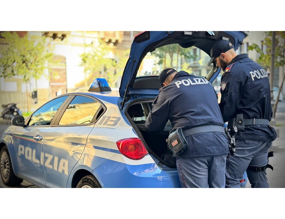 Schiacciato da un muletto in un’azienda di logistica, morto operaio