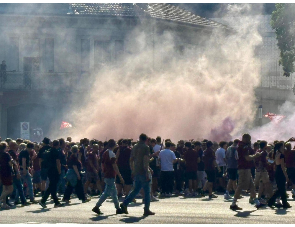 Scontri ultrà a Torino, resta stabile il tifoso in ospedale