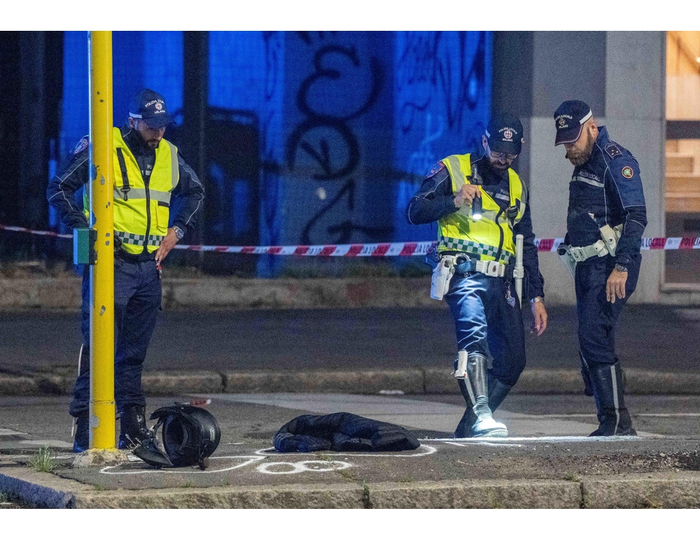 Senza patente si schianta in moto, morto un giovane, gravissimo l’amico