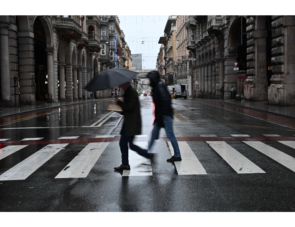 Settimana di maltempo al Centro-Nord, estate anticipata al Sud