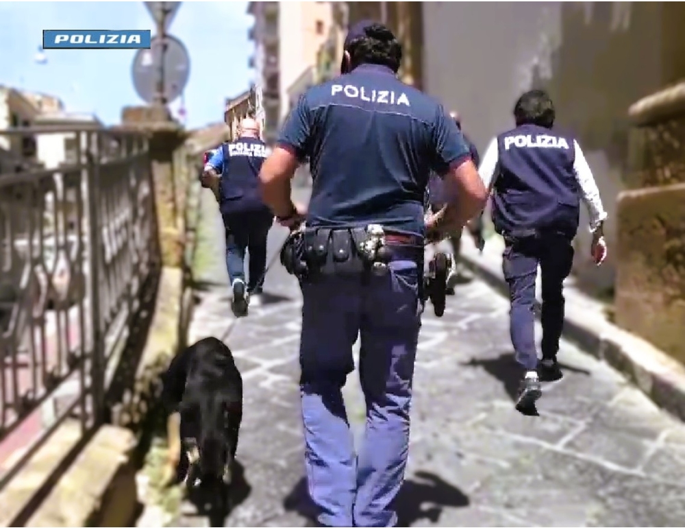 Spaccio droga e armi, 1.335 arresti in operazione alto impatto polizia