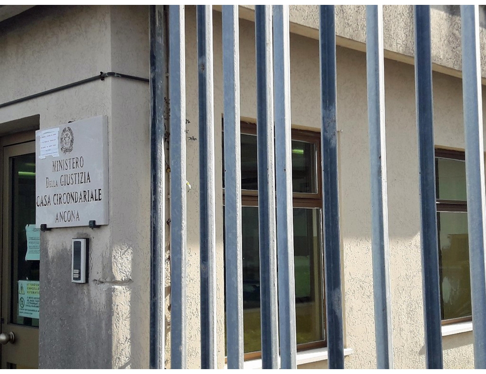 Strage di Corinaldo, in carcere il dj-gestore della discoteca
