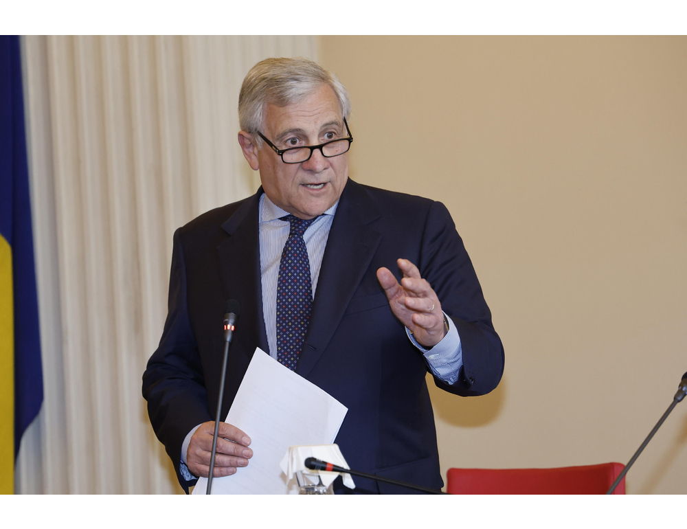 Tajani alla ministeriale Nato, bilaterali con Germania, Canada e Francia
