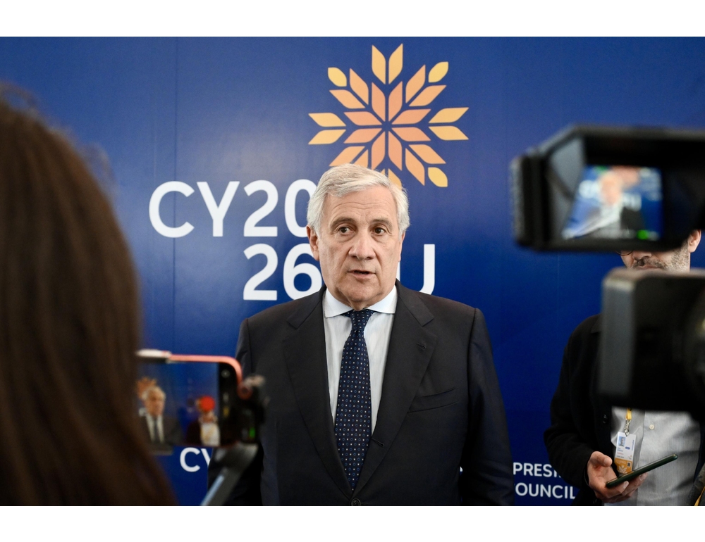 Tajani, ‘condanniamo drone russo in Romania, Mosca si impegni per la pace’