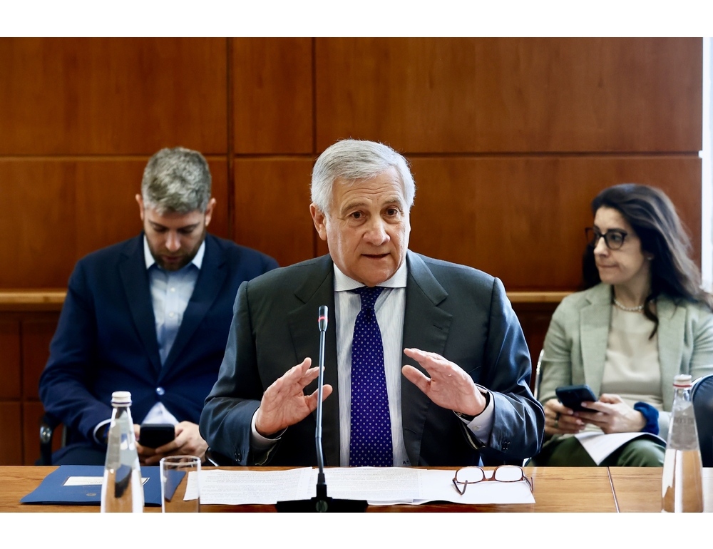 Tajani, togliere permesso di soggiorno a chi delinque? L’uomo di Modena è italiano