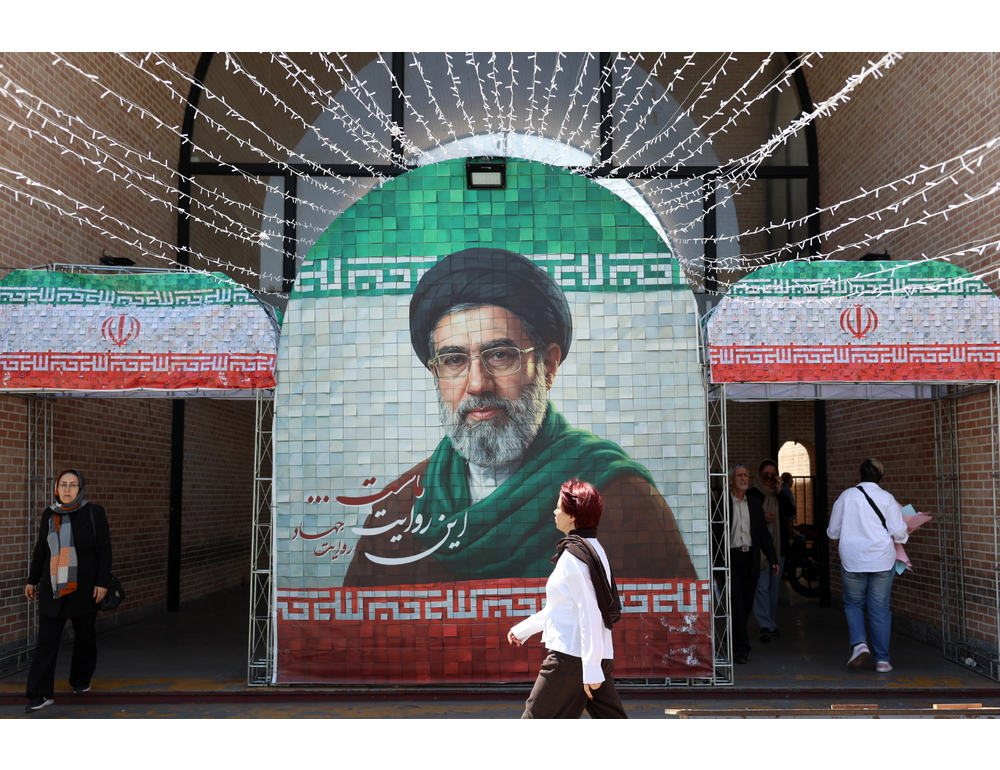 Teheran, ‘Hormuz sotto nostro controllo, neanche un granello lascerà Kharg’