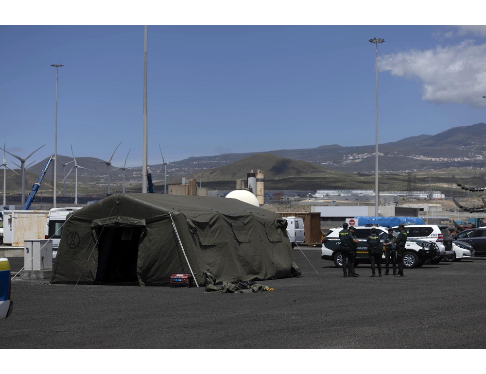 Tenerife fra paura e solidarietà per l’arrivo della nave con focolaio hantavirus