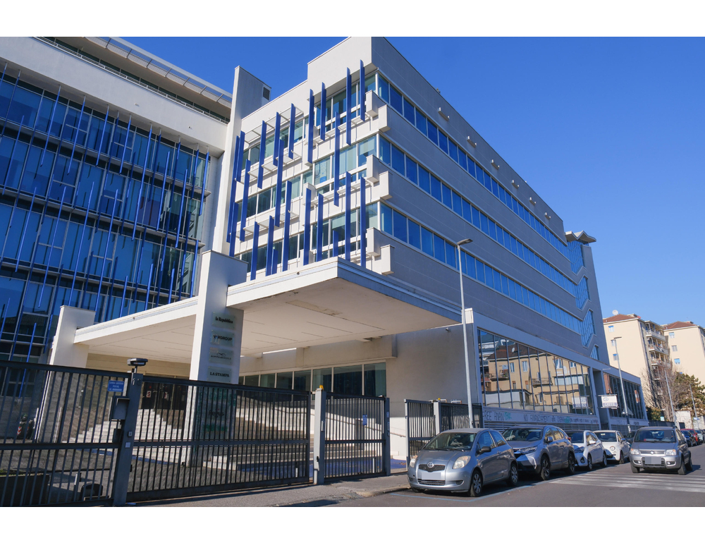 Tentato furto nelle redazioni di Stampa e Repubblica a Torino, un arresto