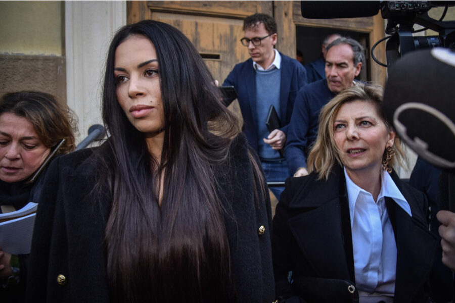 Tre anni fa fu assolto anche Berlusconi. Cassazione ha ribaltato sentenza Tribunale