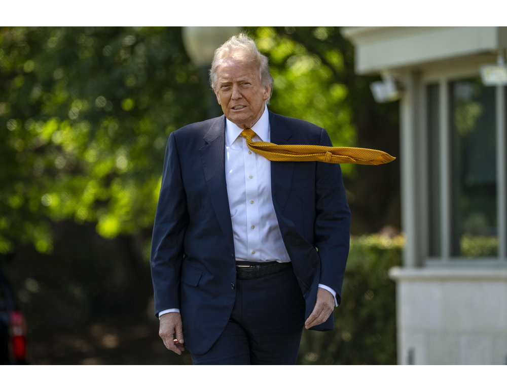 Trump annuncia fondo da 1,78 miliardi per le vittime di Biden