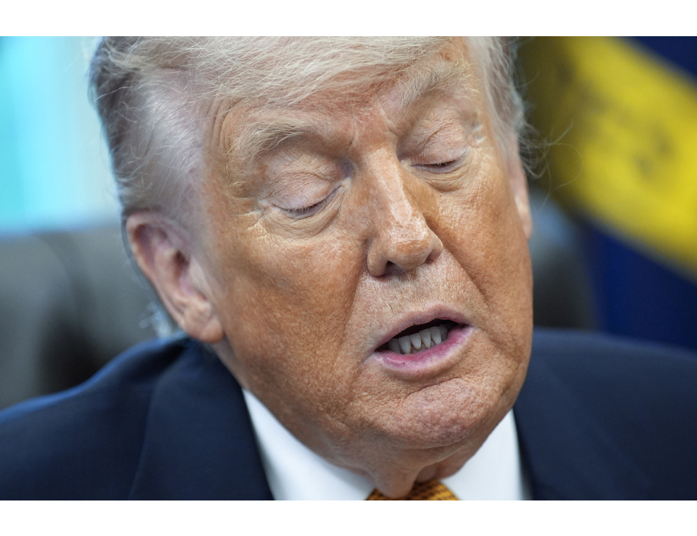 Trump, colpiremo Iran più forte se non firma accordo in fretta