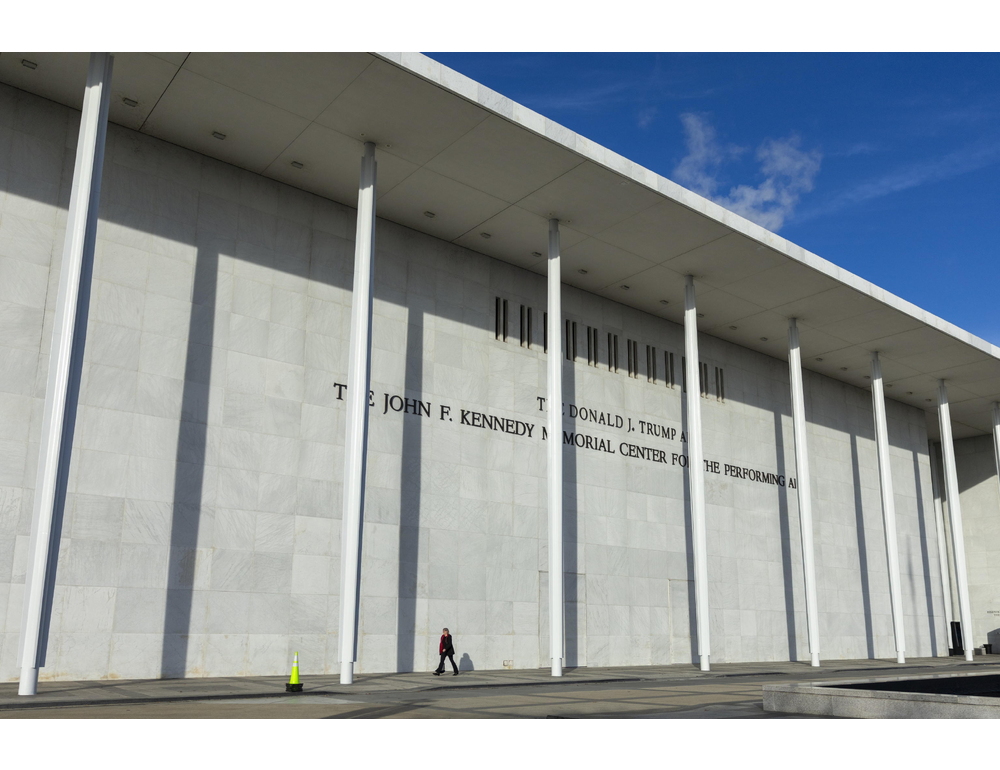 Trump, ‘non mi occuperò più del Kennedy Center, lo farà il Congresso’