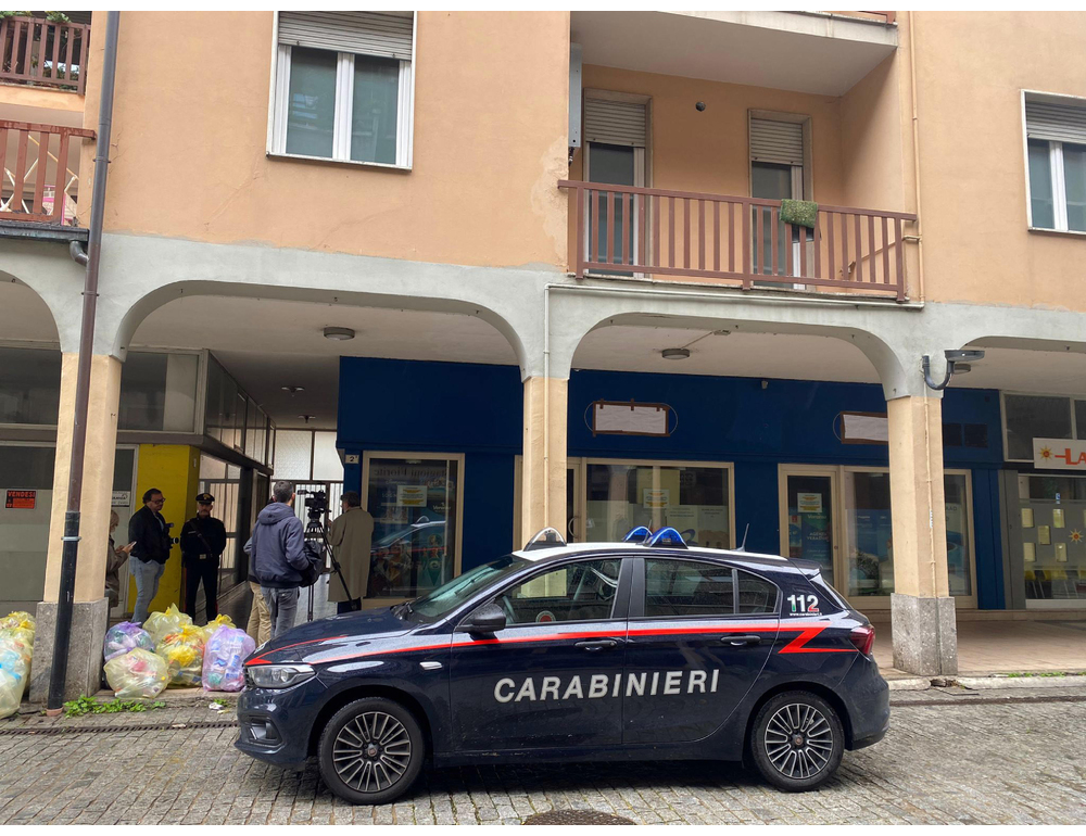 Uccise una ragazza di 18 anni con una forbice, condannato all’ergastolo