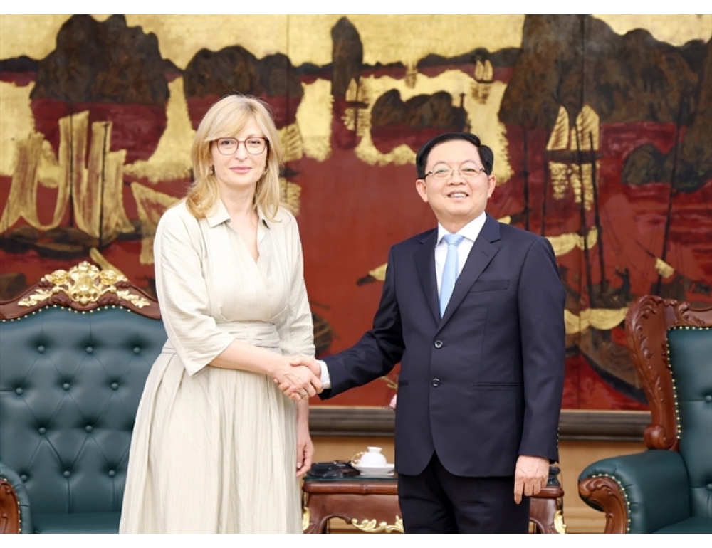 Zaharieva visita Hanoi, Vietnam ed Eu più vicini su ricerca e tecnologia verde