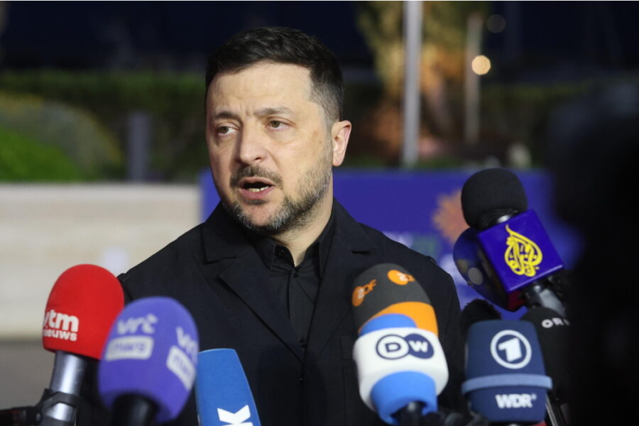 'A bordo anche il capo dell'ufficio delle Nazioni Unite. Nessun ferito'