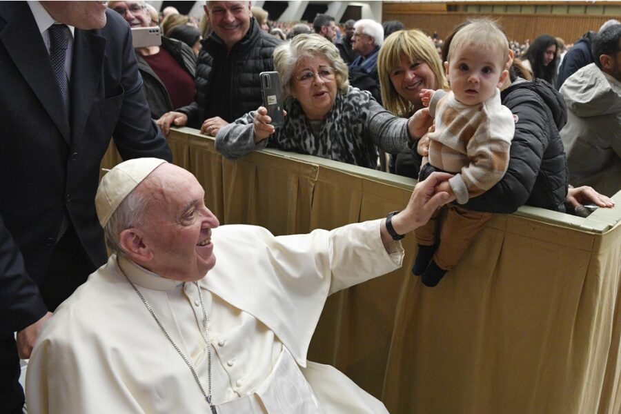 "La saggezza della Chiesa impone cinque anni di attesa"