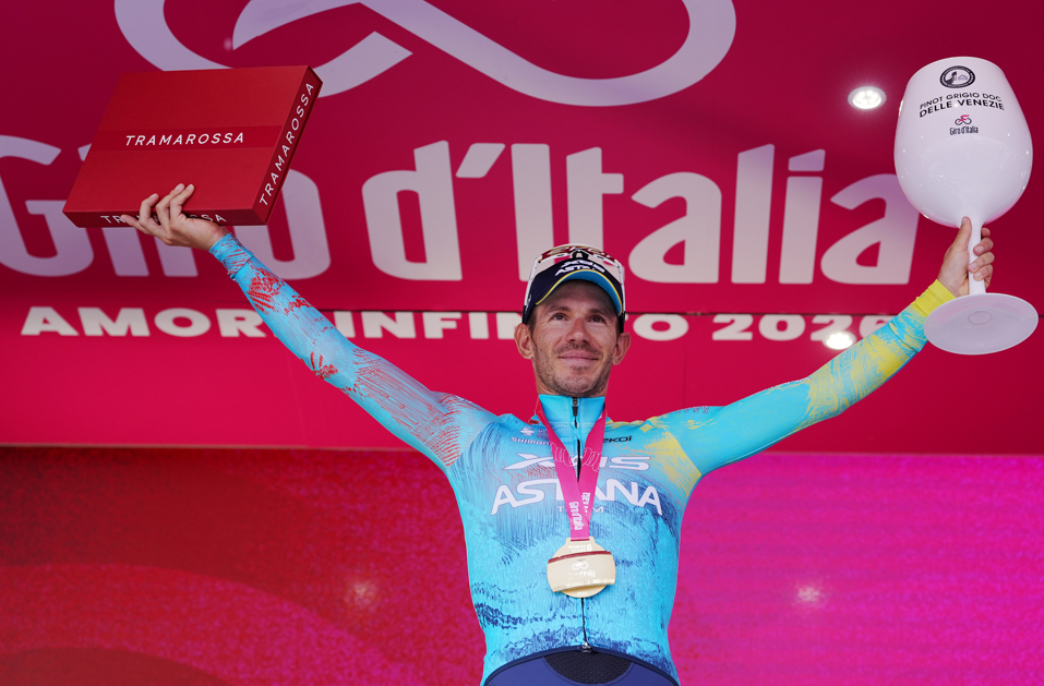 Grande Davide Ballerini: il canturino vince la tappa di Napoli al Giro d’Italia