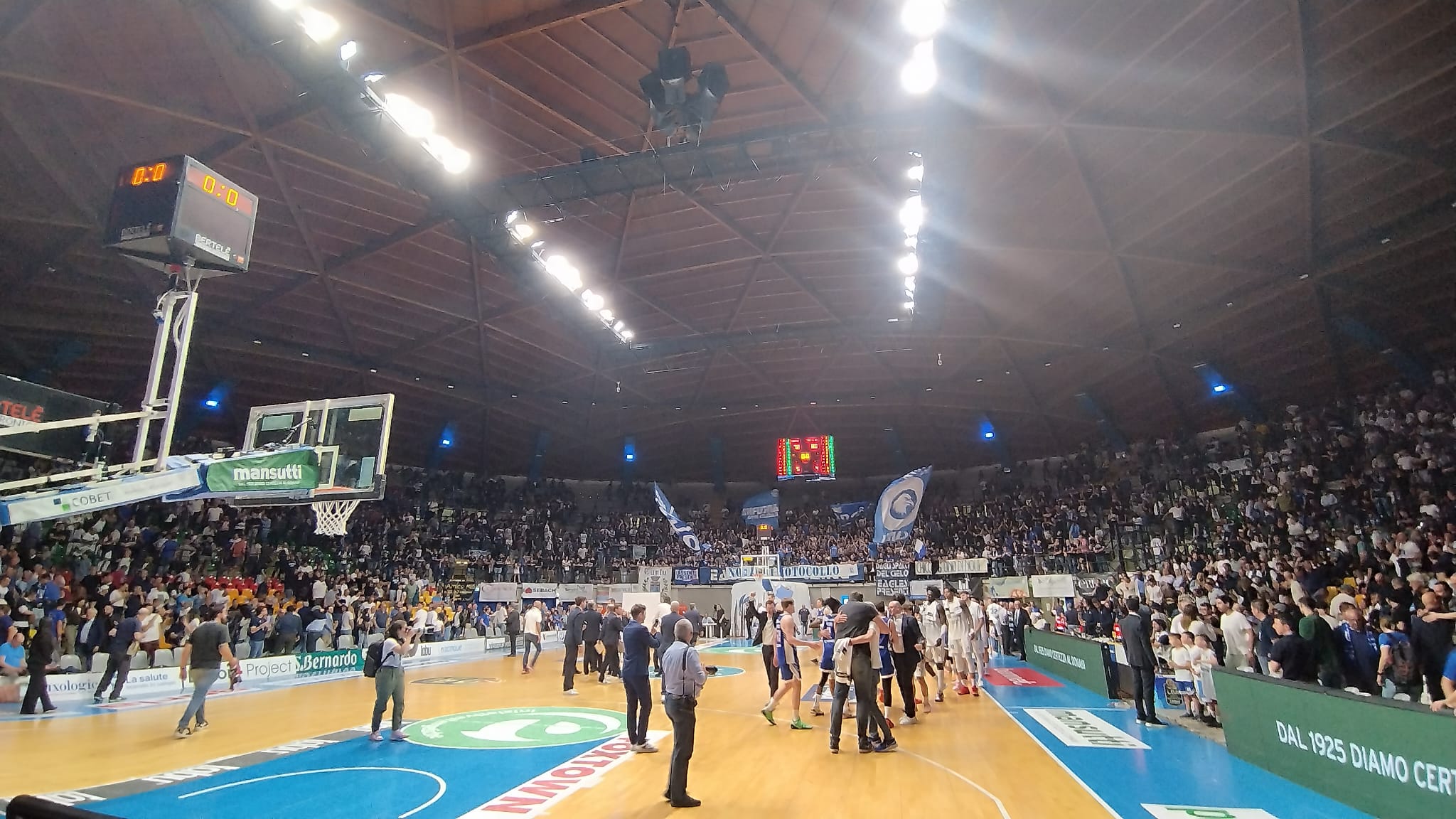 Ennesima multa a Cantù per offese agli arbitri