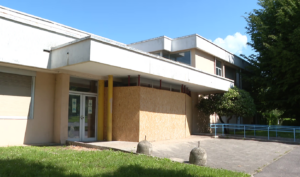 Muggiò, ragazzini nella piscina abbandonata. Denunciati due 16enni