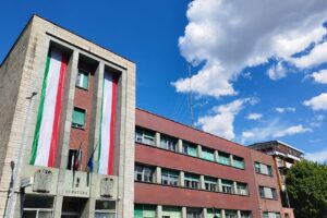 Schiaffeggiata in strada per un debito da 20 euro. Denunciato 53enne