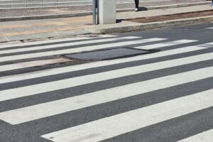 Voragine sul Lungolago di Como, martedì il sopralluogo della Regione per valutare il danno