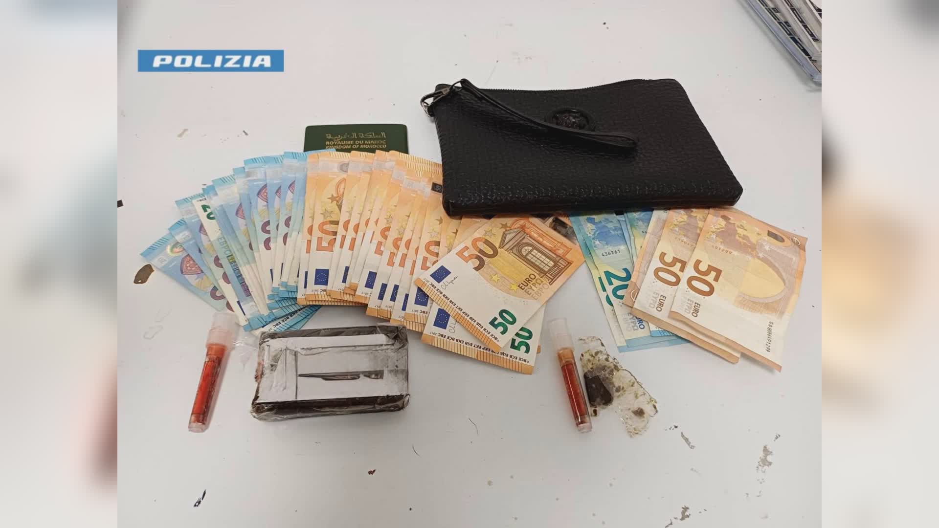 Inseguito a piedi dalla polizia in centro Como, arrestato 27enne marocchino