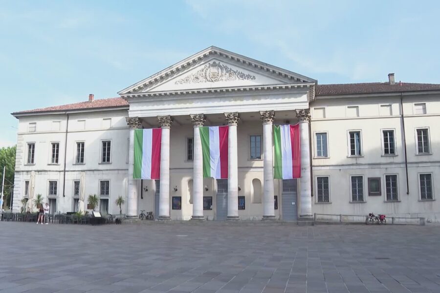 10799 Festa della Repubblica il meteo fa scattare il piano B. La cerimonia si sposta al Teatro Sociale 1780334830