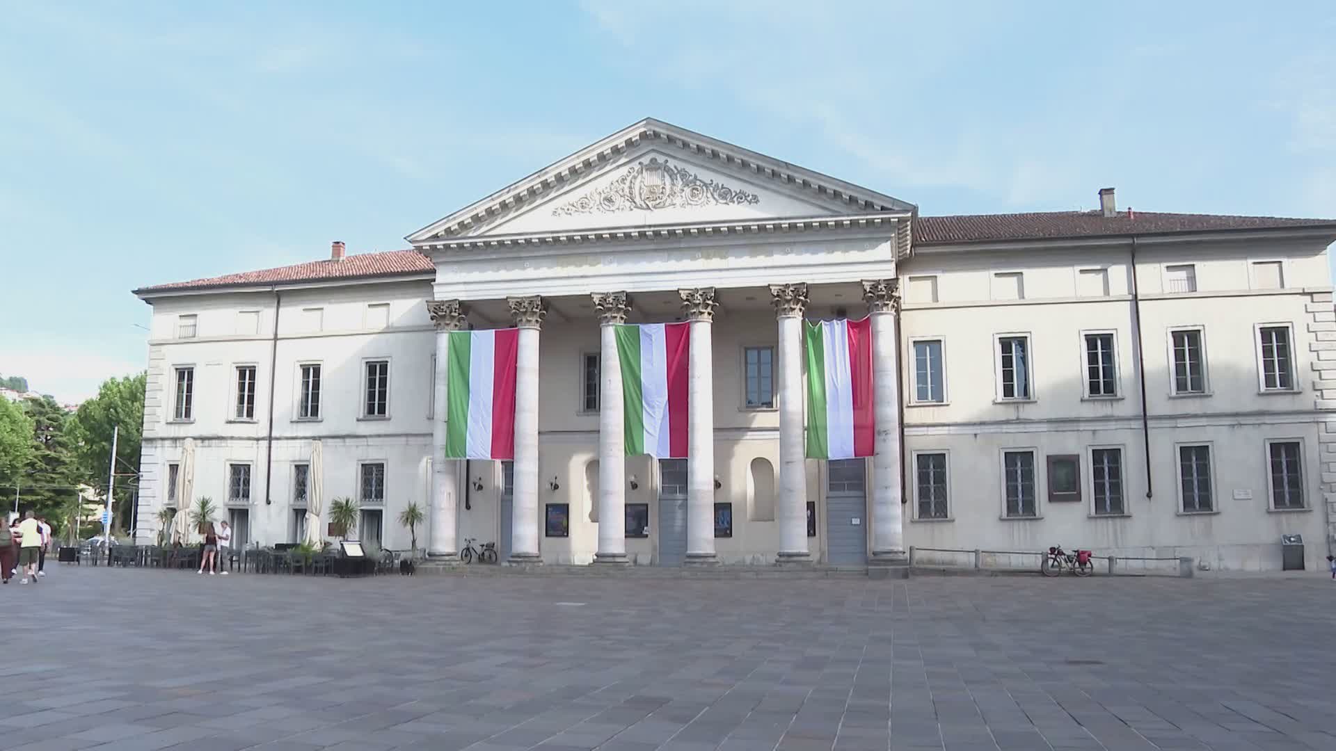 Festa della Repubblica, il meteo fa scattare il piano B. La cerimonia si sposta al Teatro Sociale