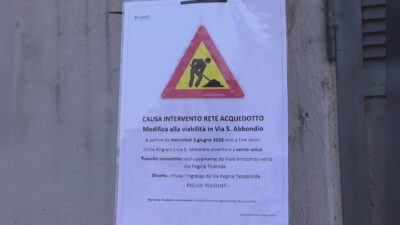 Como, lavori alla rete dell’acquedotto: corsia chiusa, un mese di disagi in via Sant’Abbondio