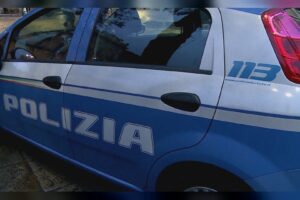 Como, aggredisce un uomo in strada e poi gli agenti: 40enne tedesco arrestato dalla polizia