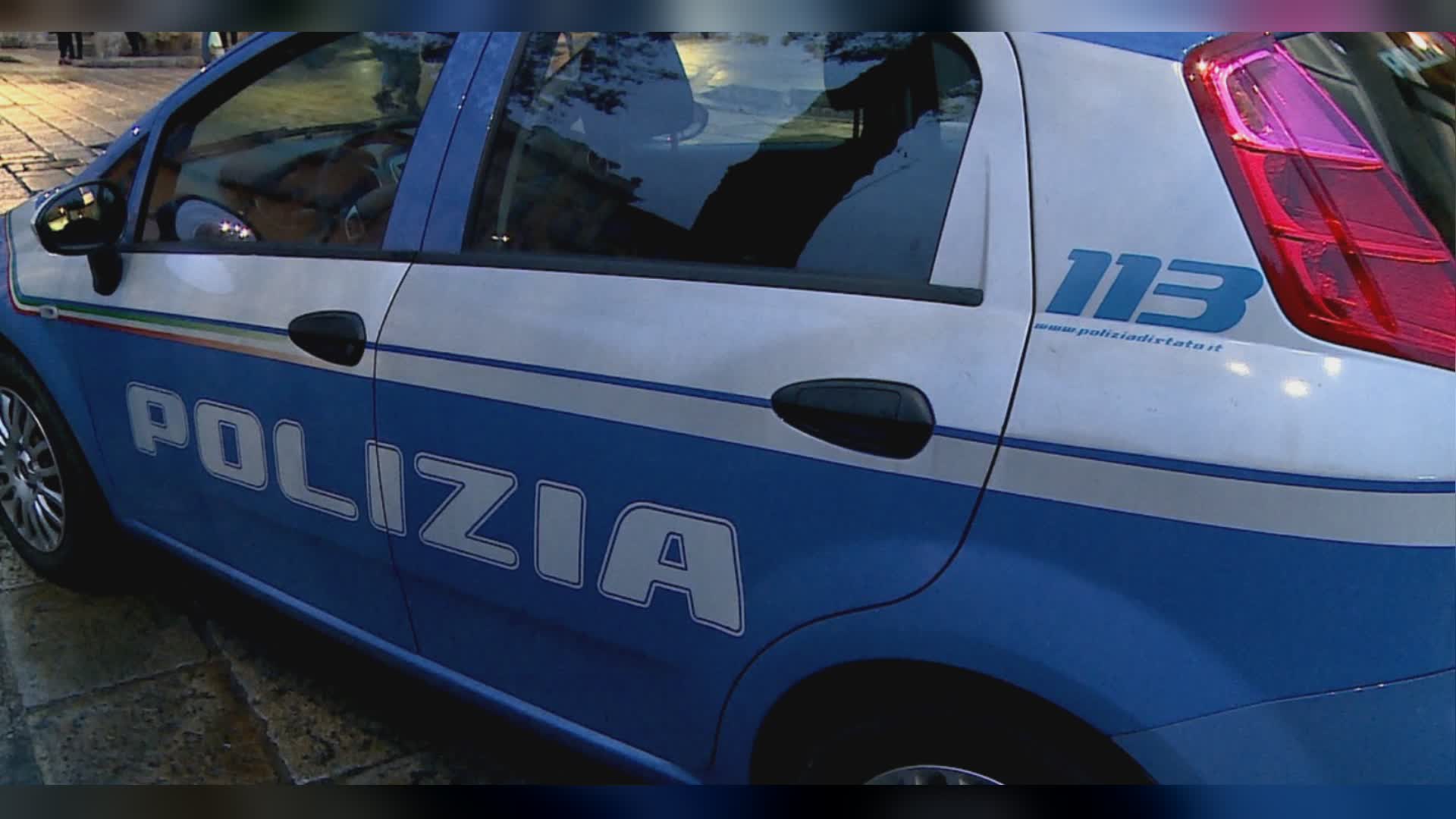 Como, aggredisce un uomo in strada e poi gli agenti: 40enne tedesco arrestato dalla polizia