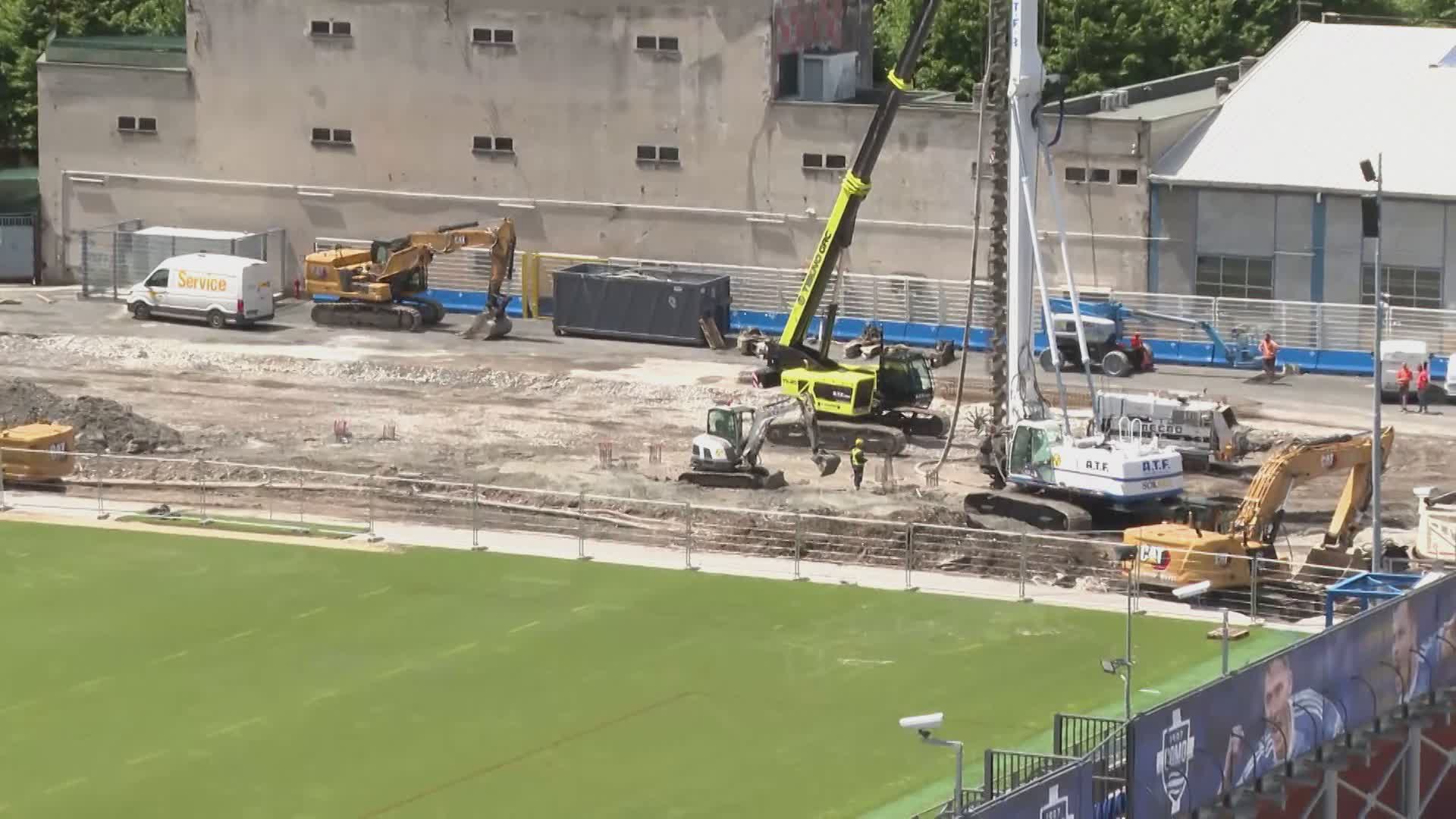 Opere allo stadio, curva simile a quella di Bergamo. I lavori visibili dal Monumento ai Caduti