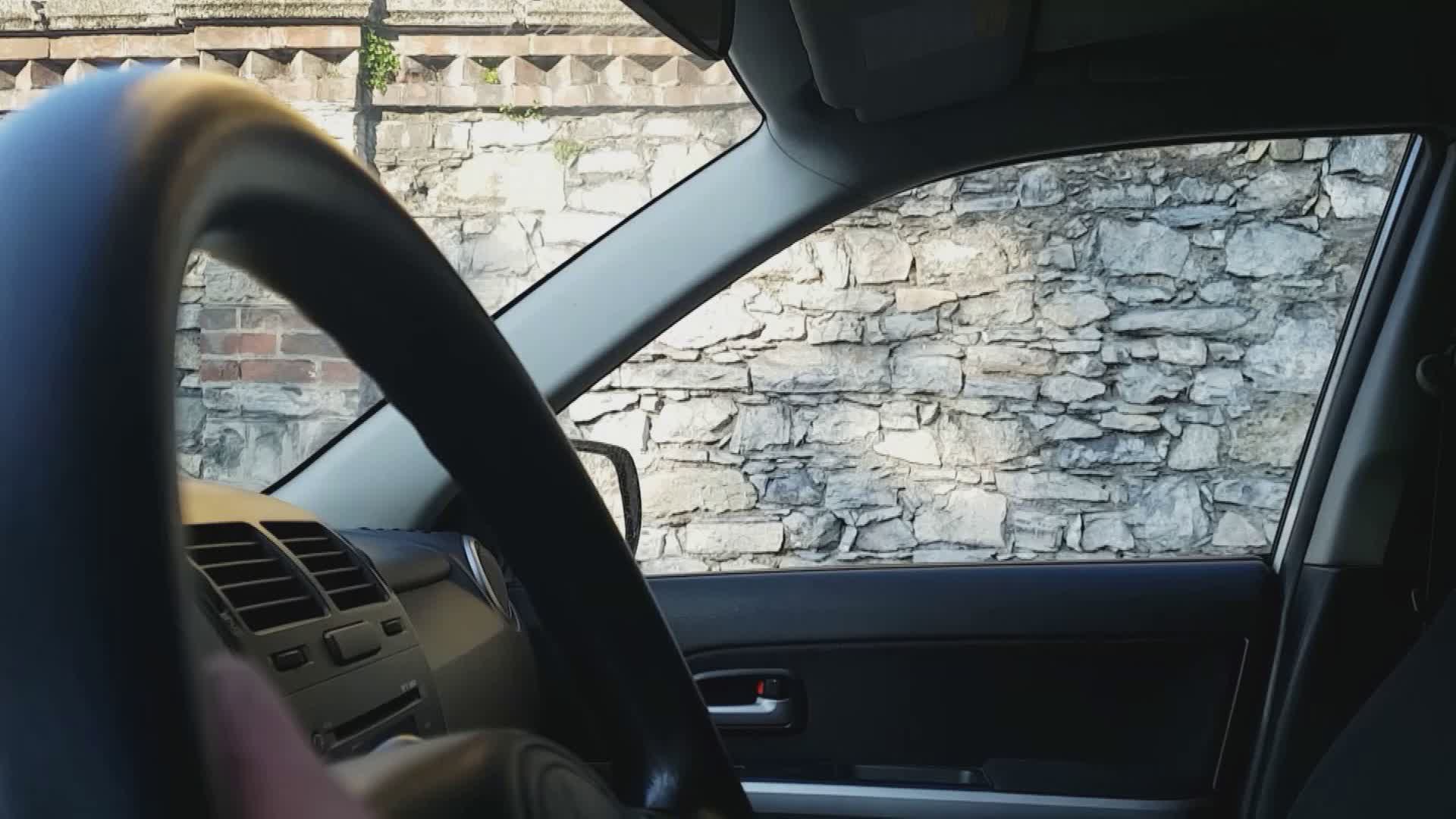 Spacciatore itinerante arrestato a Como dalla polizia. Da un quartiere all’altro per le consegne