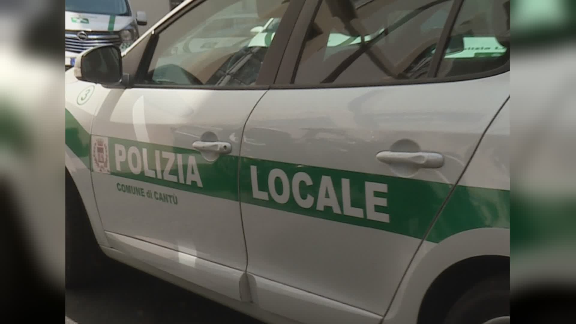 Auto pirata a Cantù, alla guida un 15enne. Investito un pensionato, la vettura era stata rubata