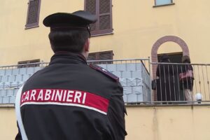 Morta in casa a Veniano, il compagno a processo per omicidio. Chiesta la perizia psichiatrica