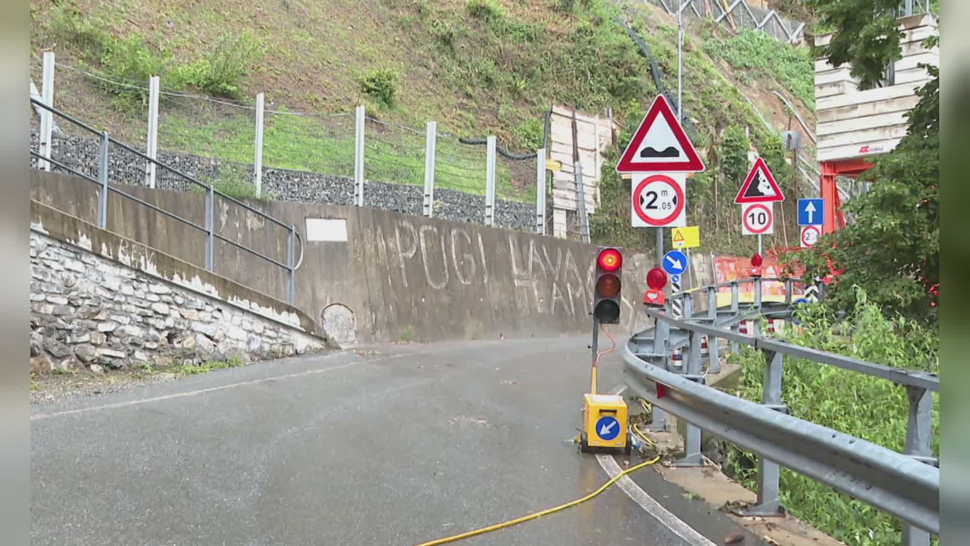 Civiglio, senso unico alternato in via dei Patrioti. Provvedimento per ridurre i disagi ai residenti