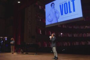 Il Sociale presenta la nuova stagione dedicata a Volta. Butti: “Celebrarlo significa riconoscerne l’attualità”