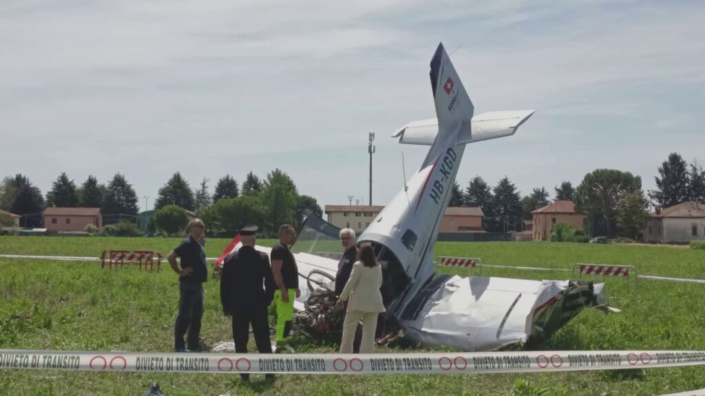 Ultraleggero precipitato a Lurate Caccivio, indagini in corso. Migliorano i feriti